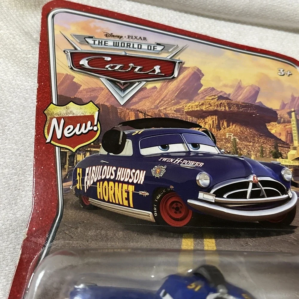 Disney Pixar Cars Pit Crew Member Fabulous Hudson Hornet‎ #33 Lenticular Eyes